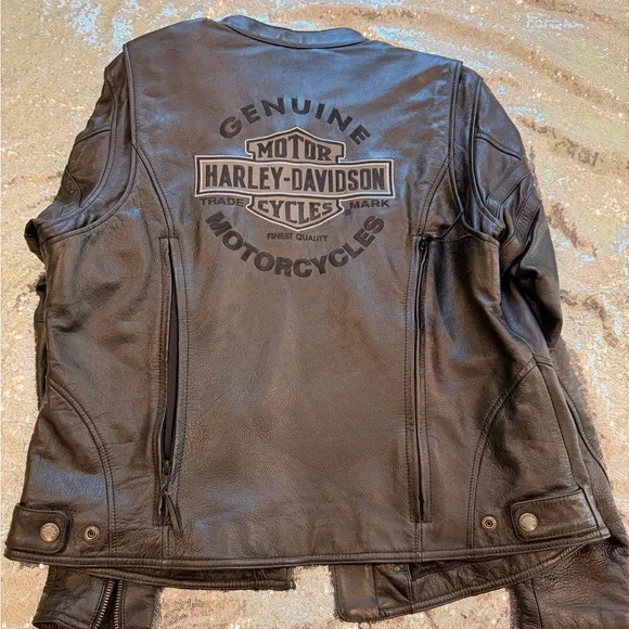 Harley-Davidson Black Leather Jacket - Picture 1 of 8